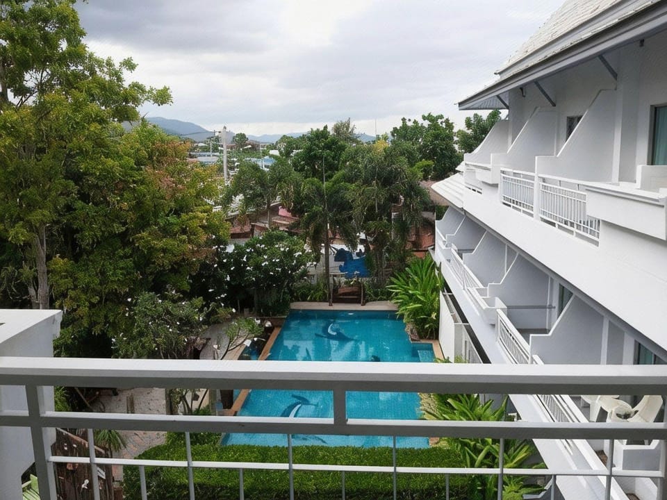 Baan Suksiri Hotel Hua Hin Inn in Hua Hin District