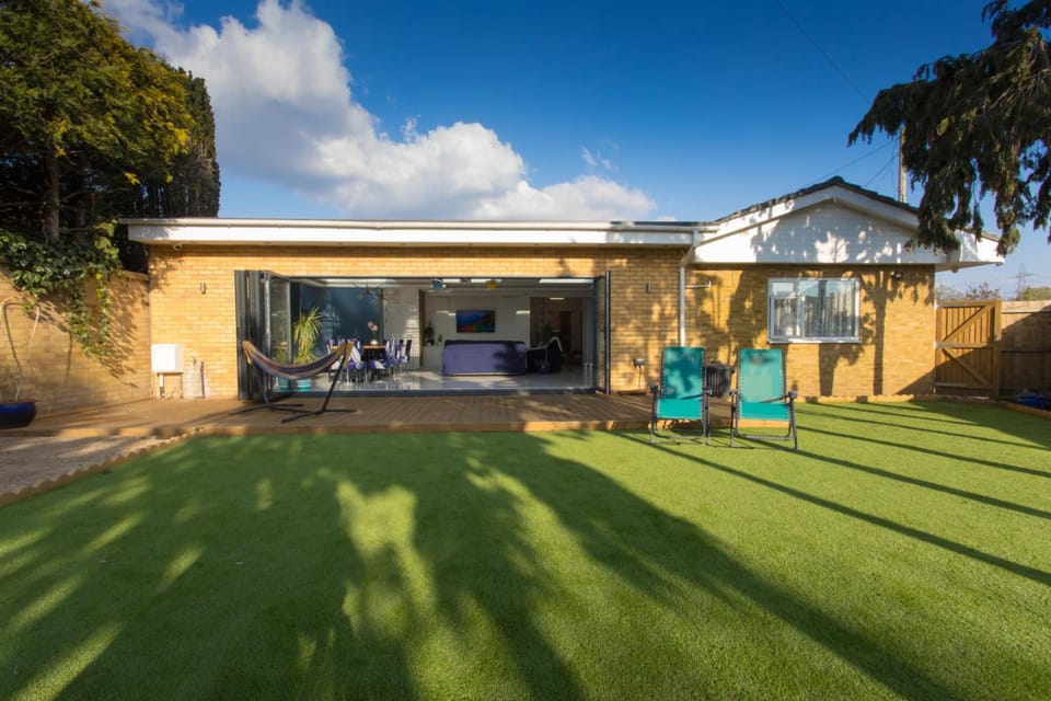Legoland Heathrow Windsor Apartment Hotel Apartment hotel in Slough