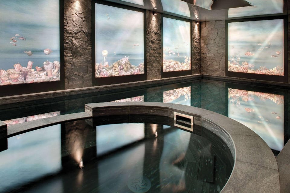 Swimming pool