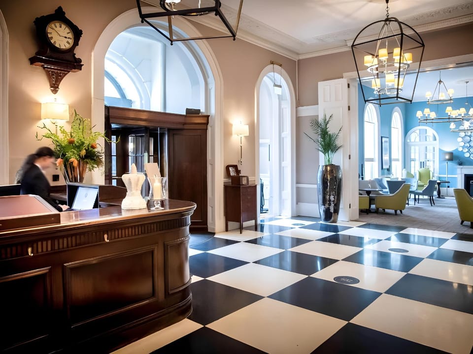 Queens Hotel Cheltenham Hotel in Cheltenham