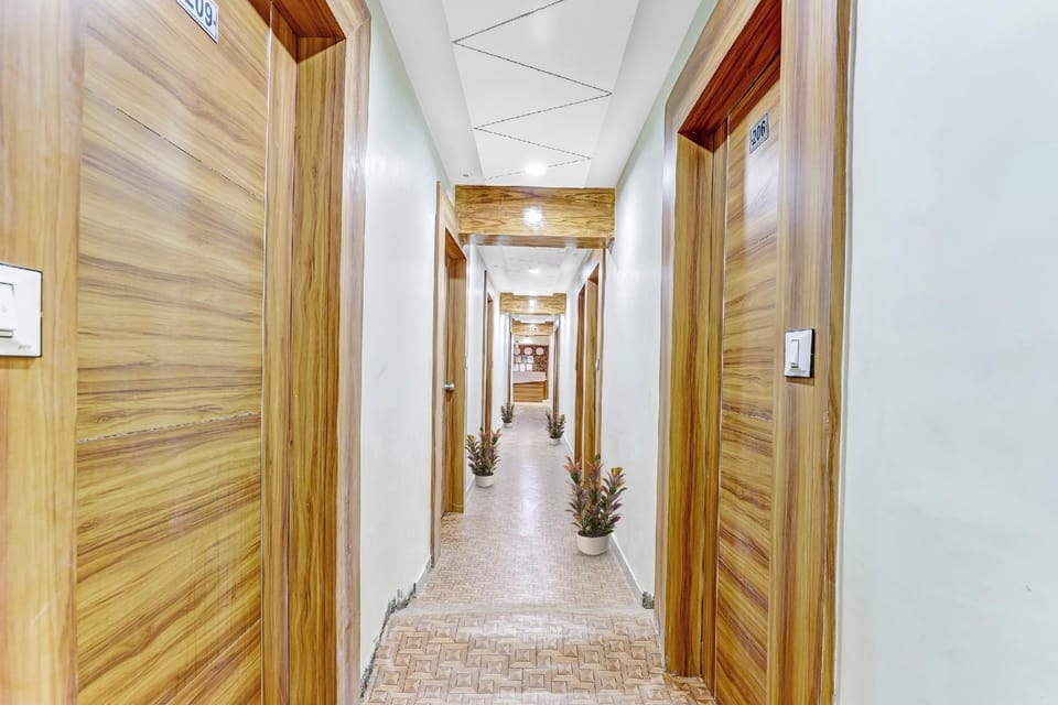 Collection O Laxmi Kuber Hotel in Gujarat
