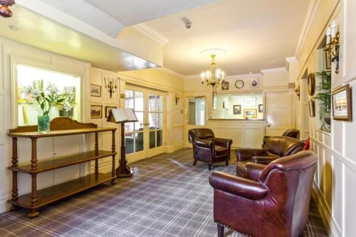 Bridge Hotel Inn in Copeland District