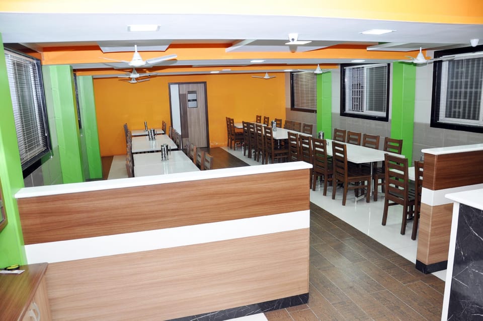 SANTHOSHPURI Hotel in Coimbatore