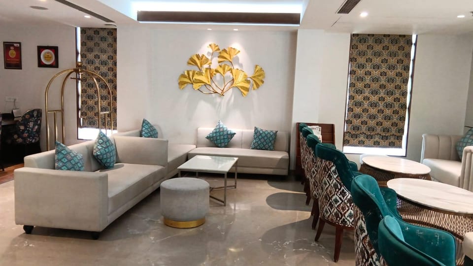 Hotel Le Lotus Grand Hotel in Varanasi