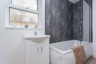 Cherry Property - Passionfruit Suite Hotel in Blackpool