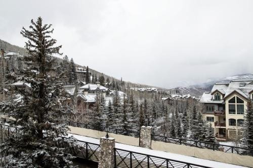 Eagles Nest Hotel in Vail