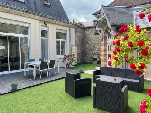 Les Hotes d’Eloise Hotel in Laon