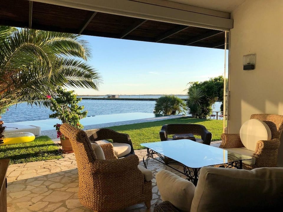 Beautiful Villa With Private Pool - Isola Albarella Resort in Isola Albarella