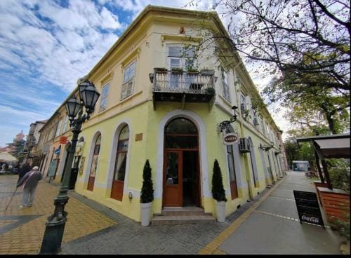 Restoran Orijent 5 Hotel in Vojvodina