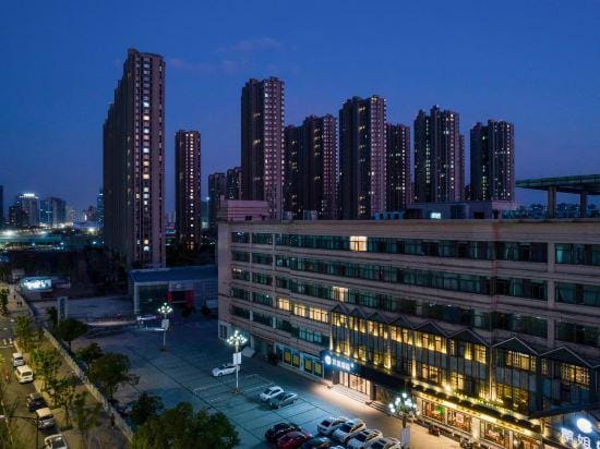 HanTing Hotel (Hangzhou Binjiang Binkang Road Subway Station) Hotel in Hangzhou