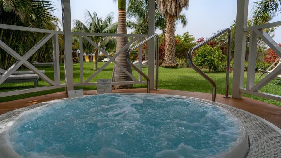 Hot tub