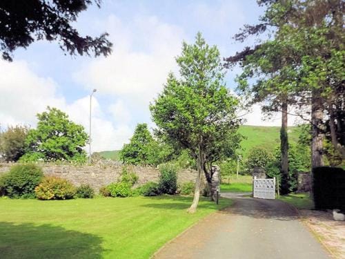Leahurst Bed and Breakfast Hotel in Bryn-Crug