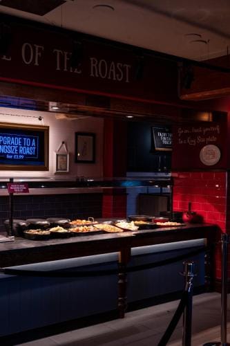 Toby Carvery Strathclyde, M74 J6 by Innkeeper's Collection Hotel in Bellshill