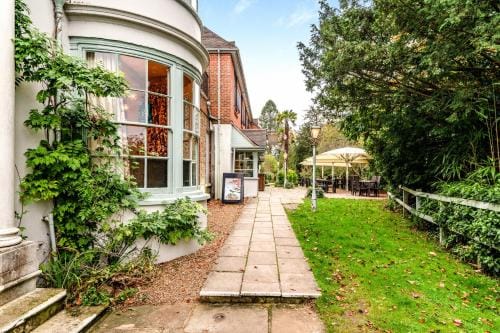 Inn on the Lake by Innkeeper's Collection Hotel in Godalming