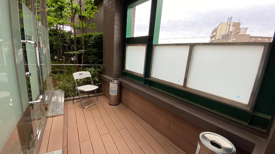 Smoking area