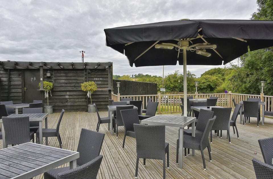 The Narrowboat Inn at Weedon Inn in Daventry District