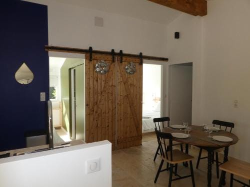 Gite L'auguste Maison d'Hotes Hotel in Valensole