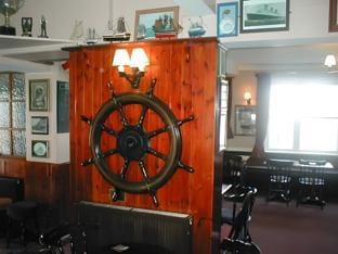 Queen Mary Inn Inn in Poole