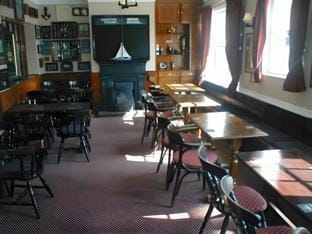 Queen Mary Inn Inn in Poole