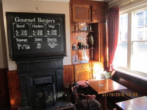 Queen Mary Inn Inn in Poole