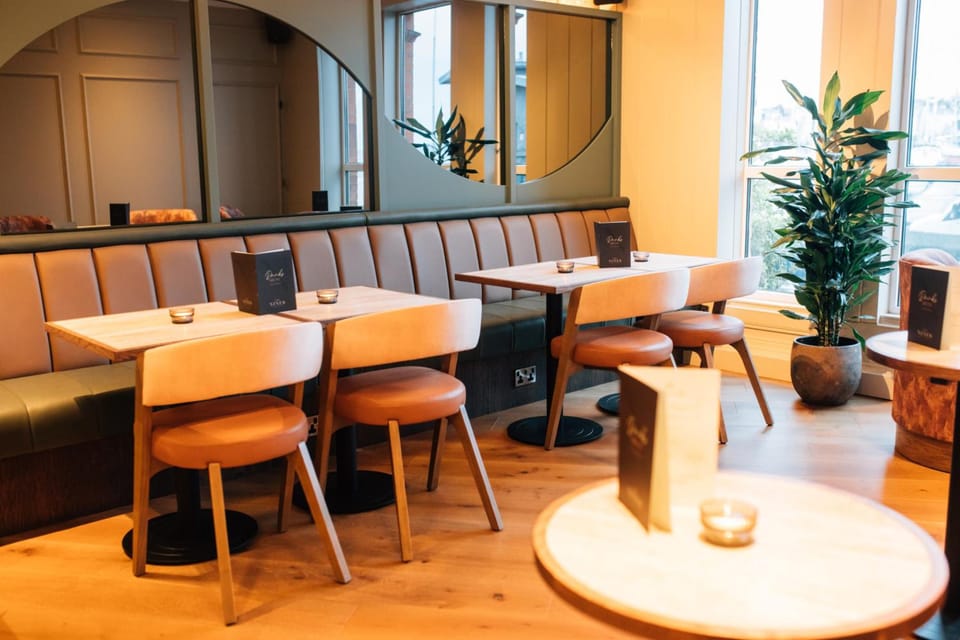 Bar/lounge