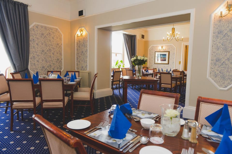 Sunninghill Hotel Hotel in Elgin