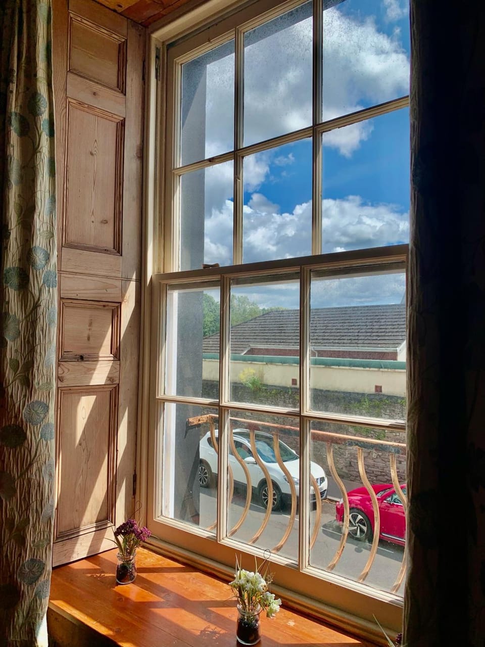The Beacons Guest House Hotel in Llanfaes