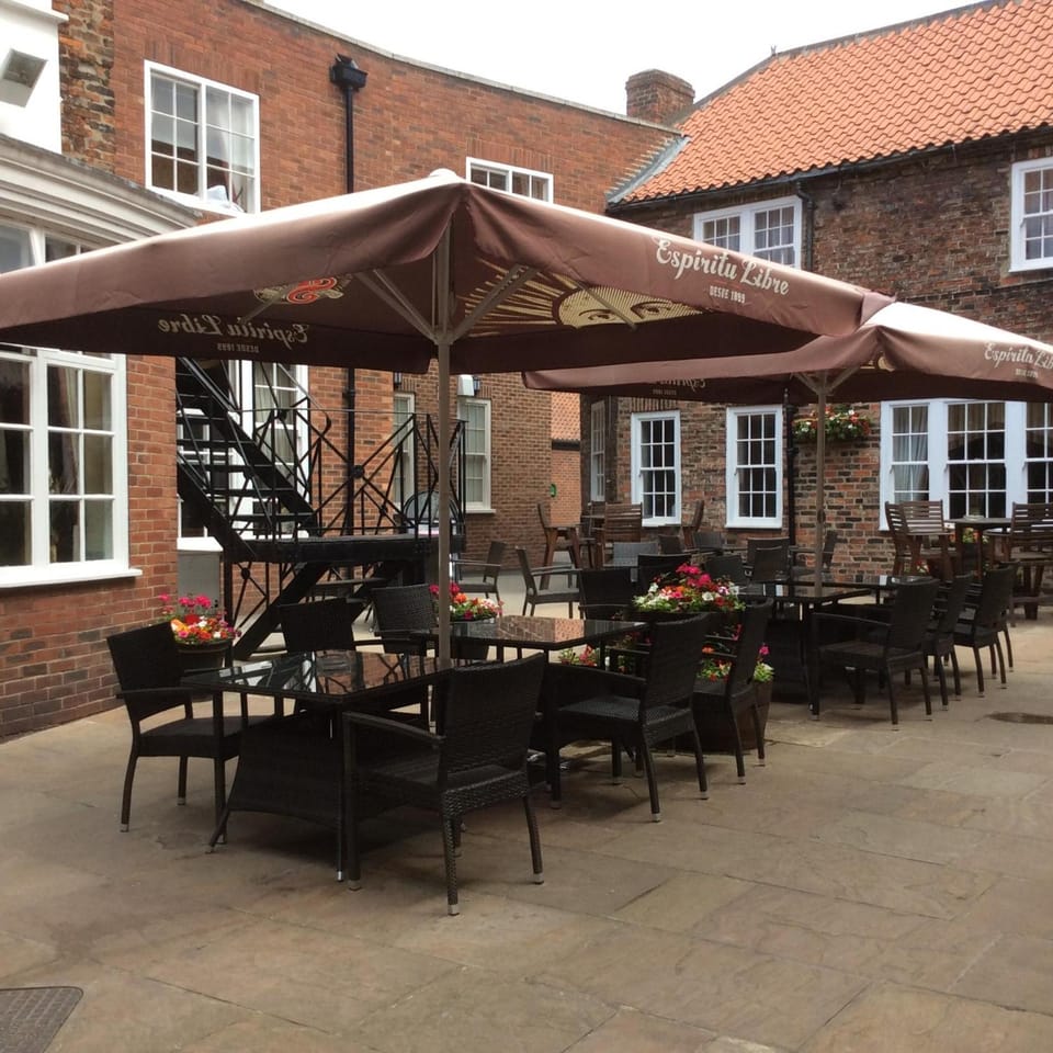 The Golden Lion Hotel Hotel in England