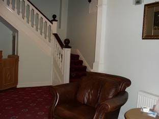 The Lawn Hotel Hotel in Reading