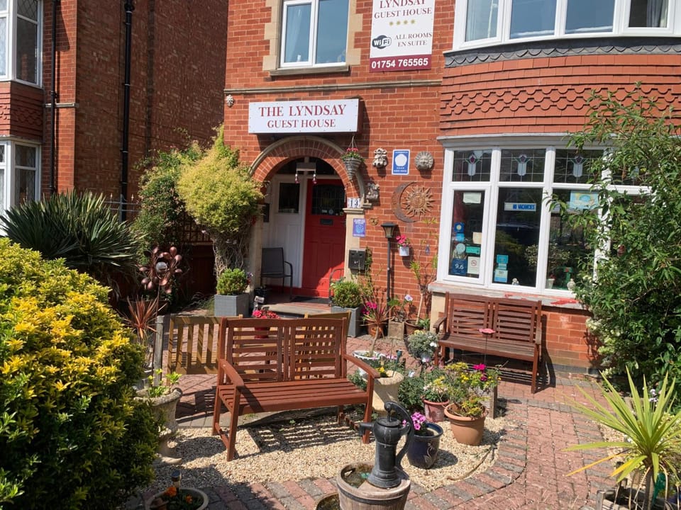The Lyndsay Guest House Hotel in Skegness