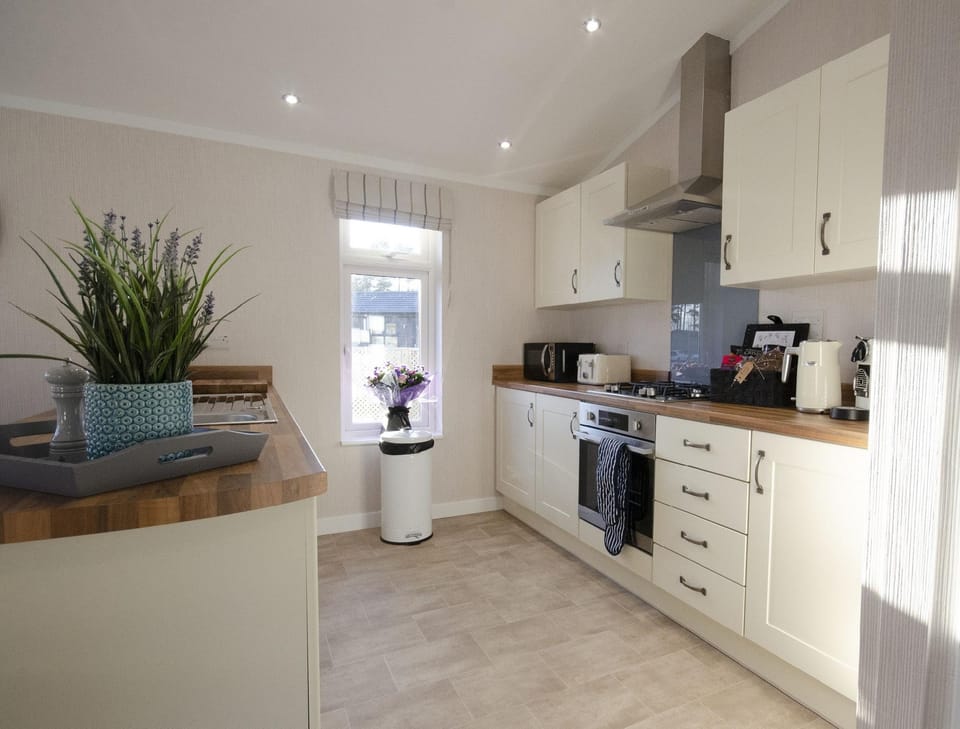 Hollicarrs - Bluebell Lodge Lodge in Selby