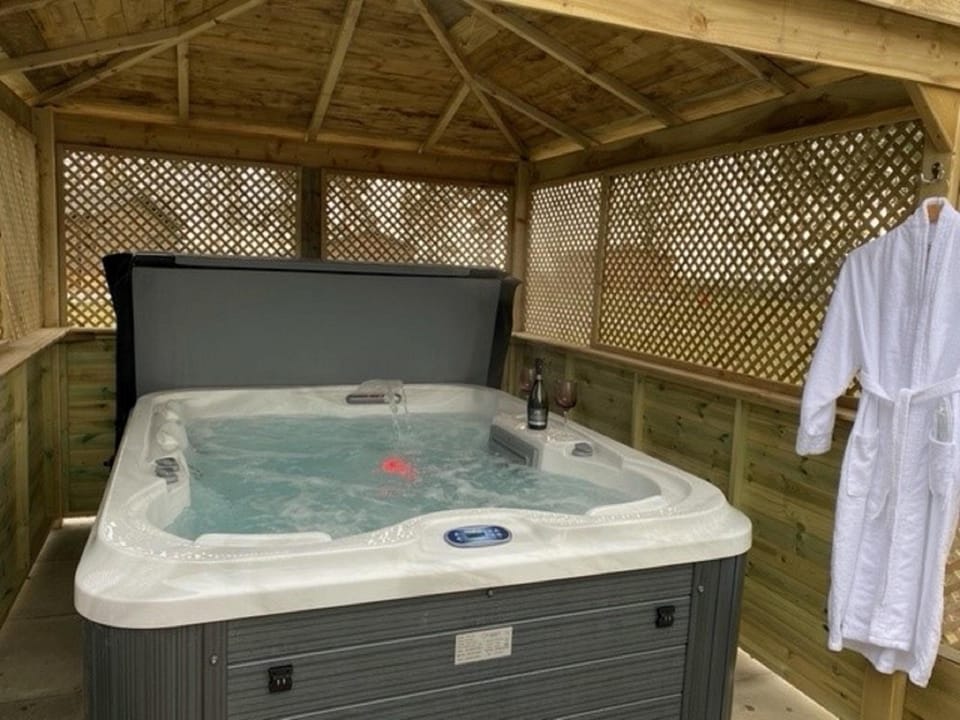 Hollicarrs - Bluebell Lodge Lodge in Selby