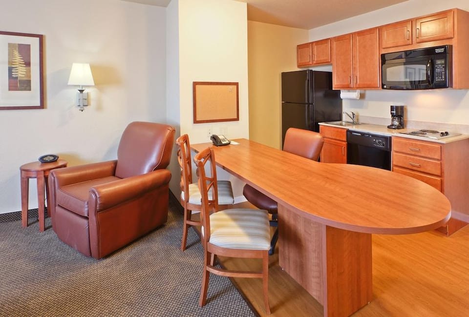 Candlewood Suites Fayetteville – University of Arkansas by IHG Hotel in Fayetteville