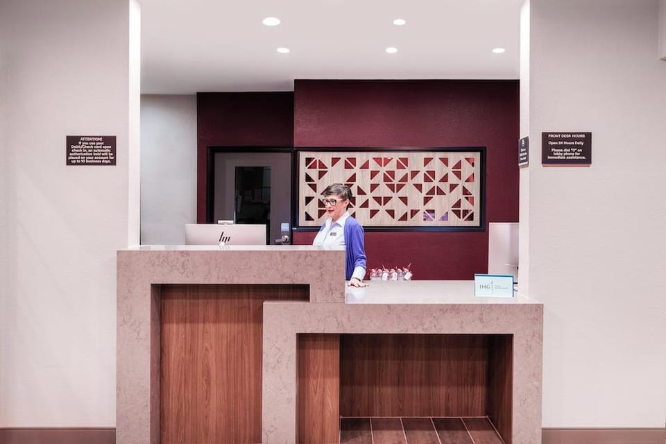 Candlewood Suites Fayetteville – University of Arkansas by IHG Hotel in Fayetteville