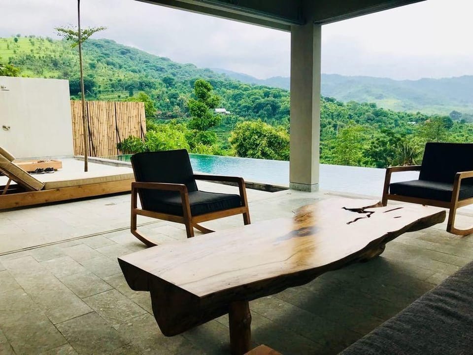 Sumberkima Hill Private Villa Retreat Hotel in Bali