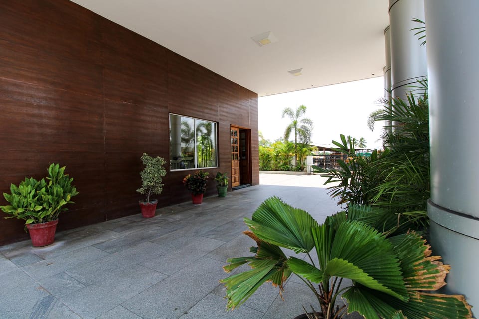 HOTEL GOLDEN GATEWAY Hotel in Tamil Nadu