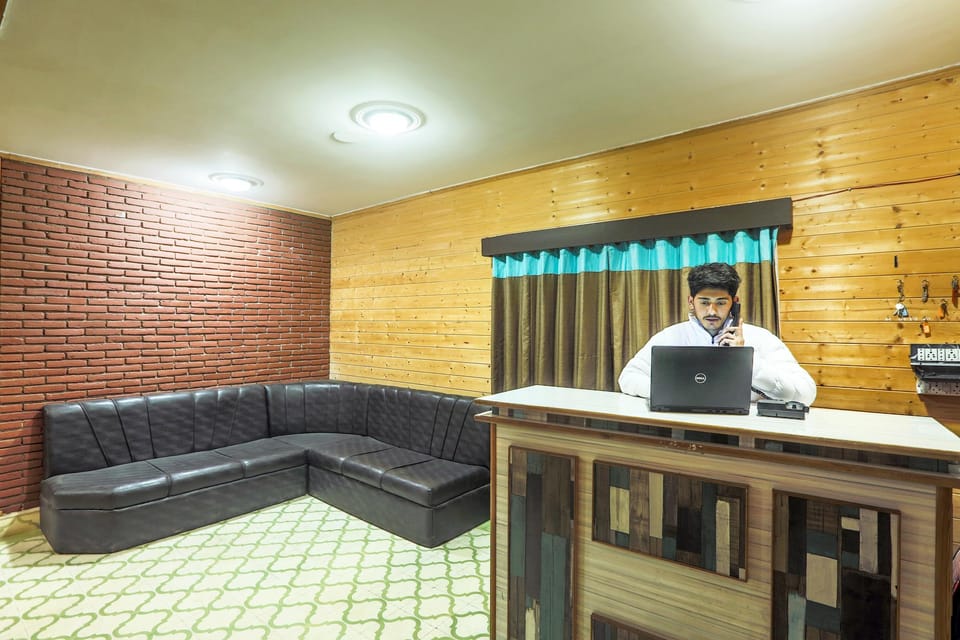 Olive County, Srinagar Hotel in India