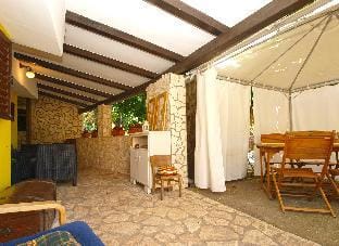 Apartment 1930 Hotel in Banjole