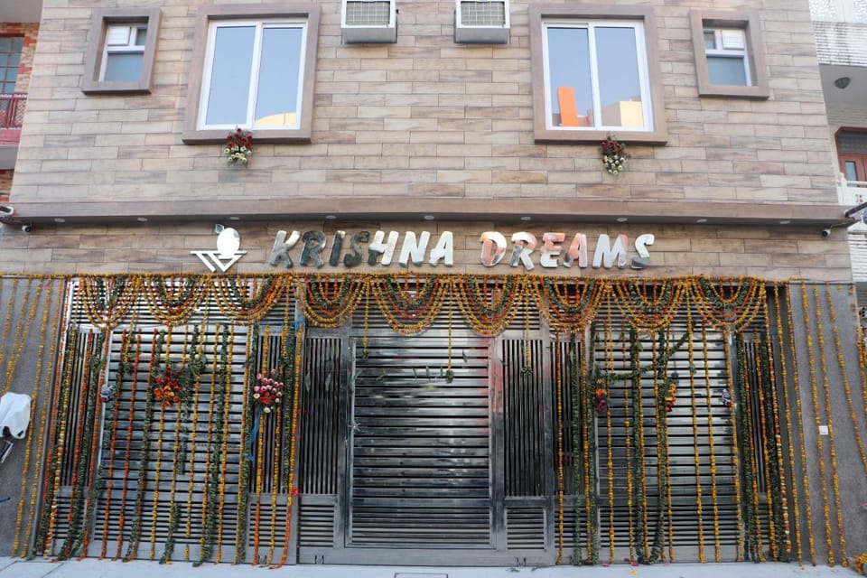 Krishna Dreams Hotel in Uttarakhand