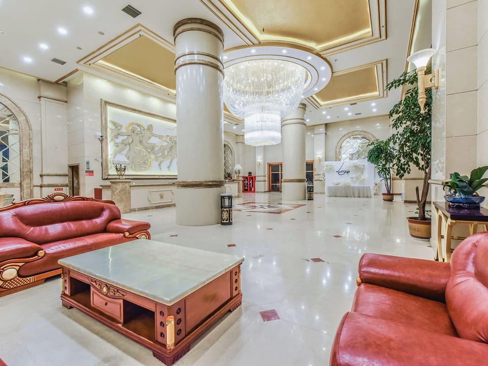 Borrman Hotel Chongqing Qijiang High-speed Railway Station Shaxi Park Hotel in China