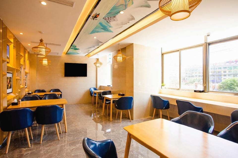 JTOUR Inn Jinhua Yiwu Trade City Metro Station Hotel in Hangzhou