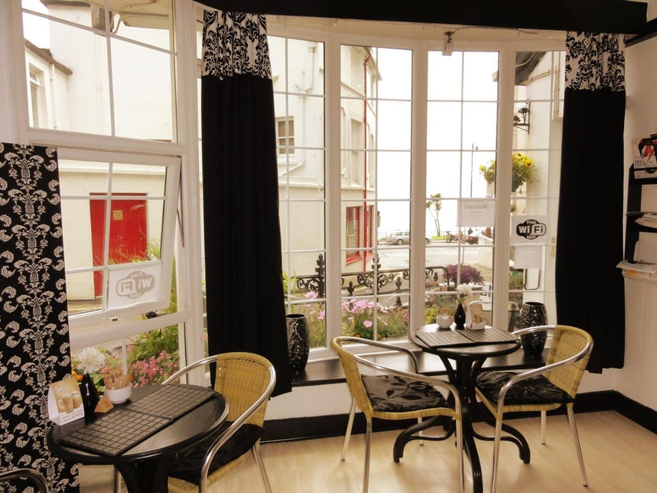 Edelweiss Guest House Hotel in Douglas