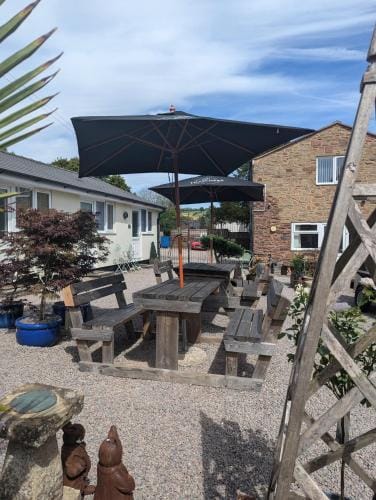 The Yew Tree at Longhope Motel in Forest of Dean