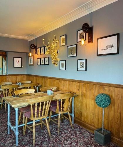 The Yew Tree at Longhope Motel in Forest of Dean