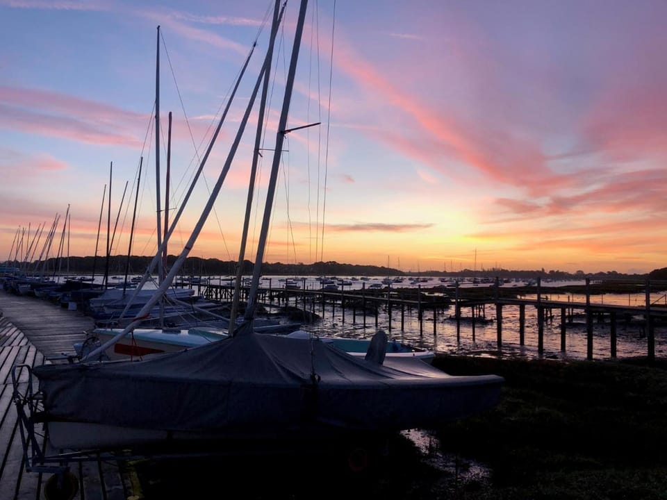 Itchenor Sailing Club Hotel in Bosham