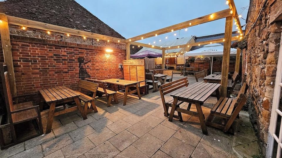The Crown Aldbourne Inn in England