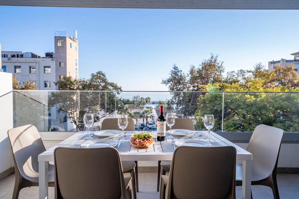 Aqua Apartments Bellamar, Marbella Hotel in Marbella