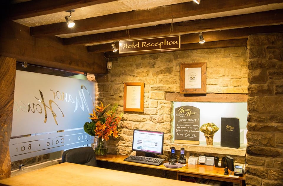 The Manor House Hotel Hotel in North East Derbyshire District