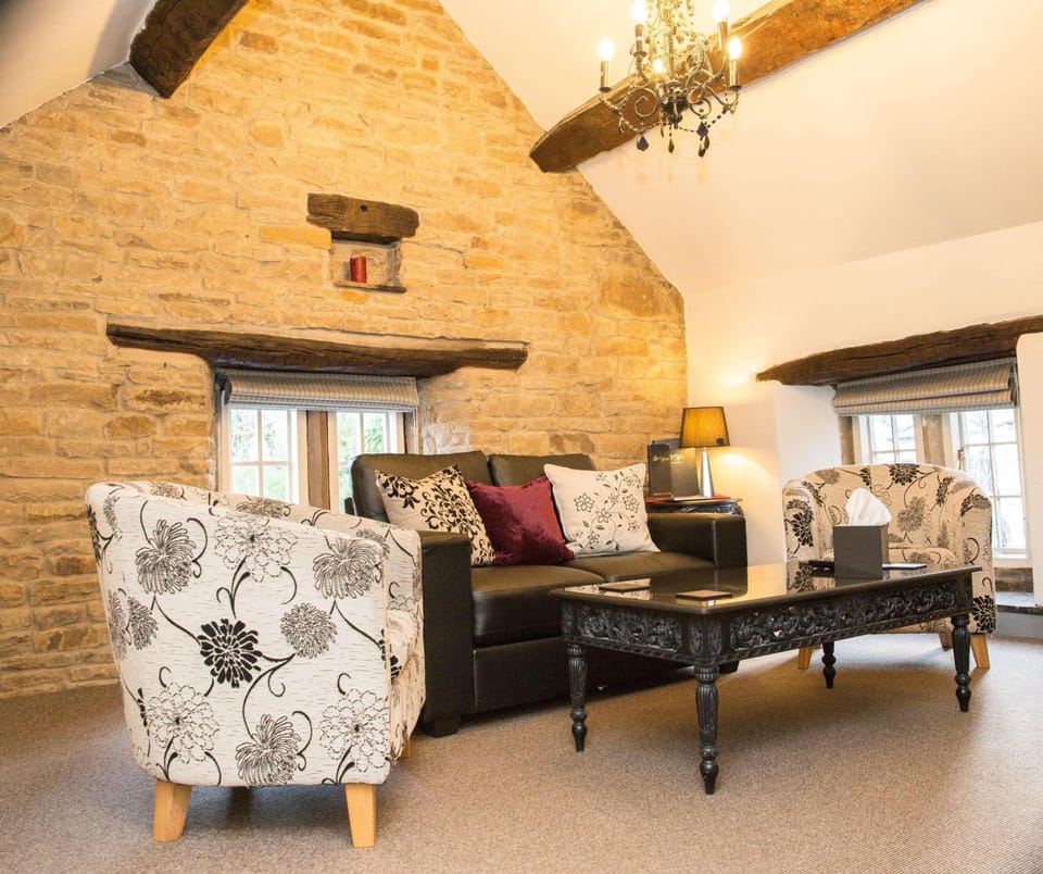 The Manor House Hotel Hotel in North East Derbyshire District