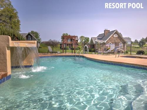 Premier Cottages by Amish Country Lodging Hotel in Ohio